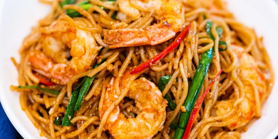 Garlic lo mein noodle with shrimp, chicken or veggie