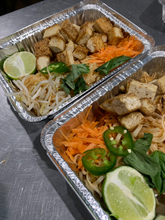 Load image into Gallery viewer, Pad thai noodles with chicken, salmon or tofu
